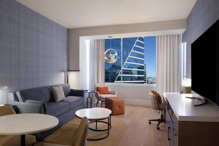 Room 44 of 111