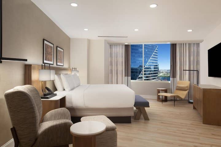 Room 36 of 111