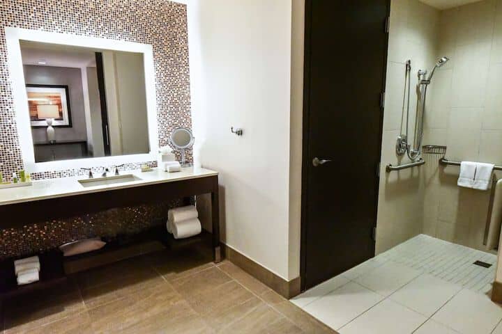 Room 56 of 111