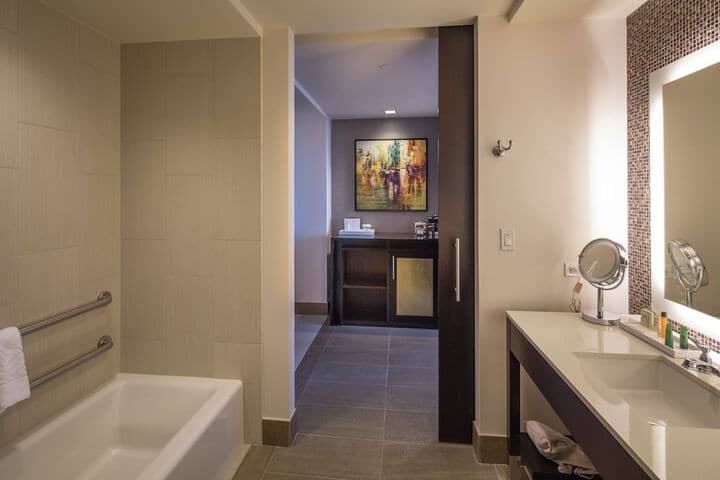 Room 46 of 111