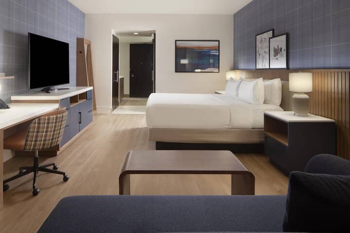 Room 28 of 111