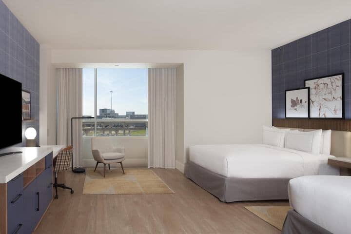 Room 27 of 111